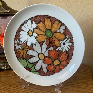Large vintage Daisy platter